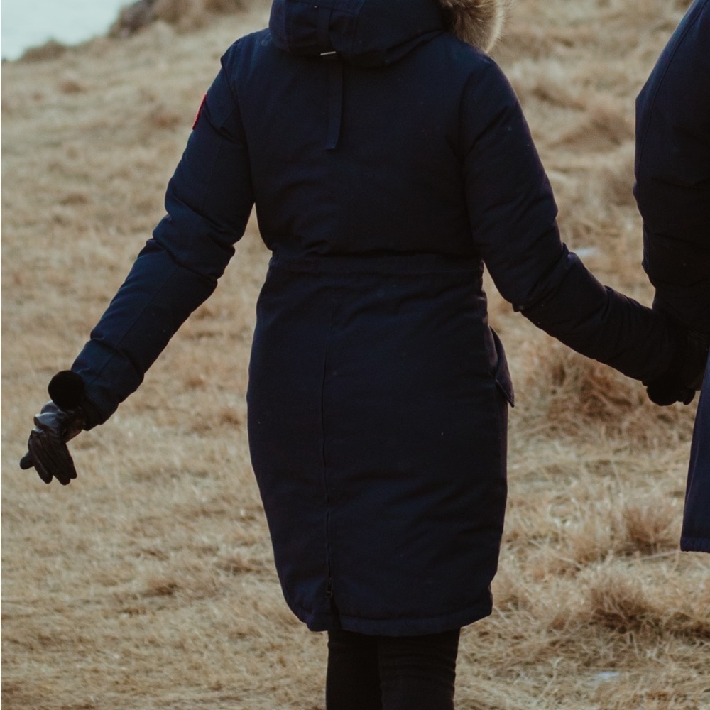 Canada Goose Navy Parka - Picture 6 of 8